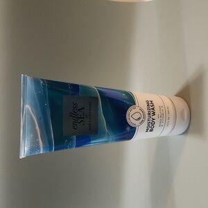 Endless Sea Moisturizing Body Wash by Bath & Body Works
